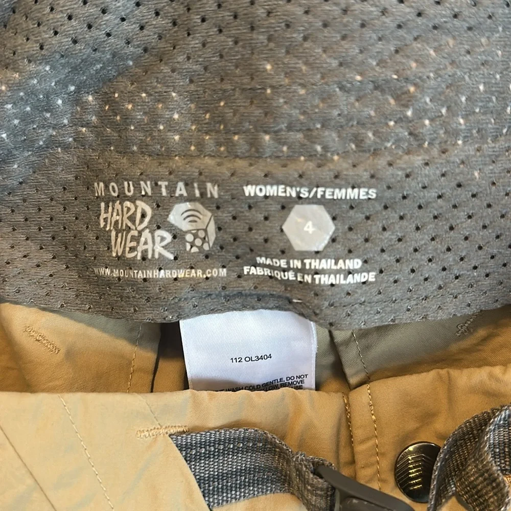 Mountain Hardware Women's Belted Cargo Shorts sz 4 Tan Nylon Hiking Outdoor 8” - Picture 13 of 16